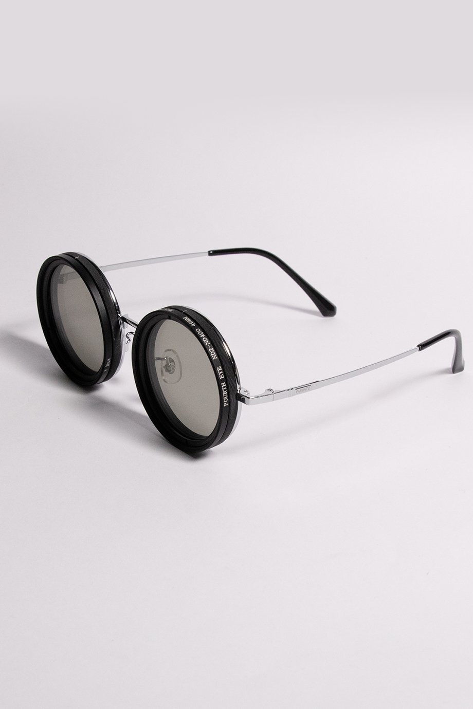 Vista frontal de las gafas